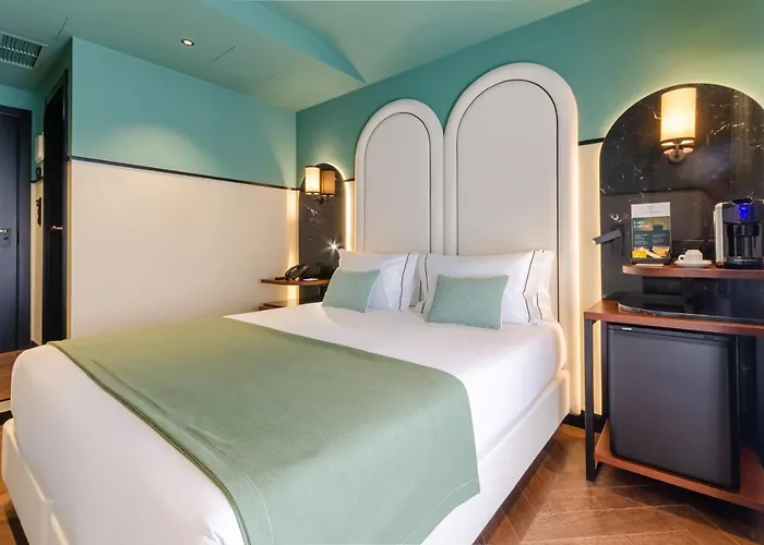 Nicola Rossio Hotel 3*